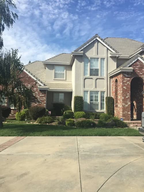 Fame's Roofing Inc. - Photo 2