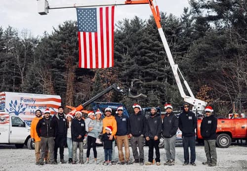 Family Tree and Home - Photo 1