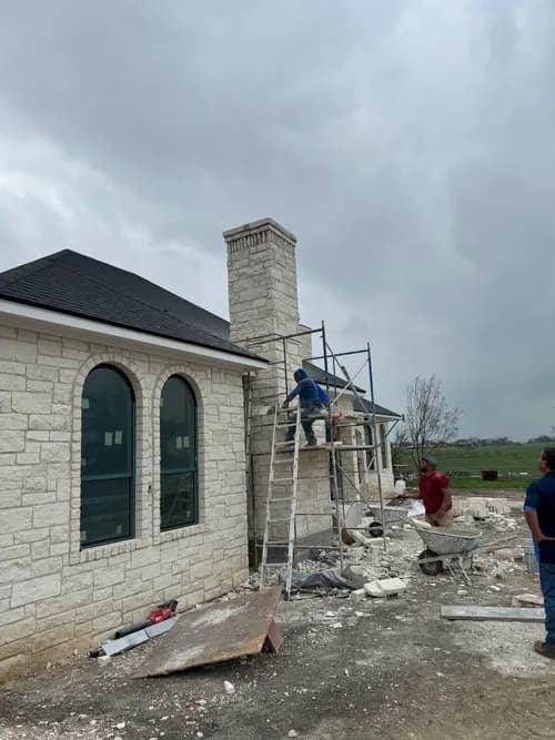 Flores Roofing & Construction - Photo 2