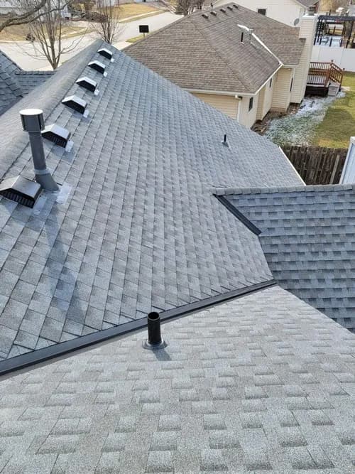 Gomez Roofing, LLC - Photo 2