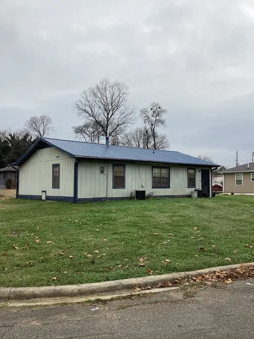 Gonzalez Roofing - Photo 2