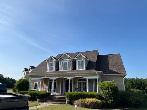 Gunn Roofing - Photo 1