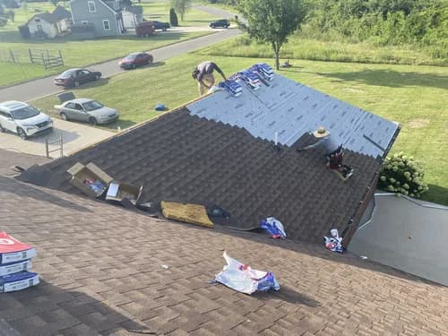 H & T Roofing - Photo 2