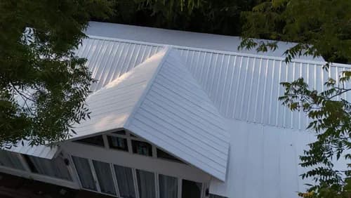 Handy Hands Roofing - Photo 2