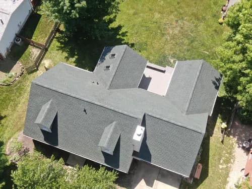 Hinckley Roofing - Photo 4