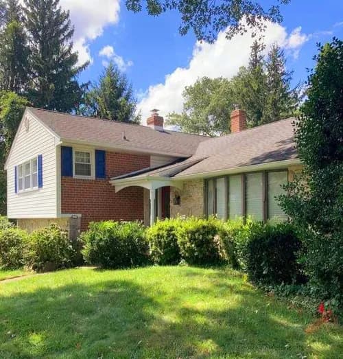 Hollander Roofing & Siding - Photo 3