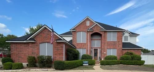 Hometown Roofing & Restoration