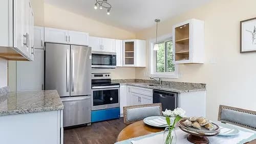 Hoyer Construction LLC - Photo 2