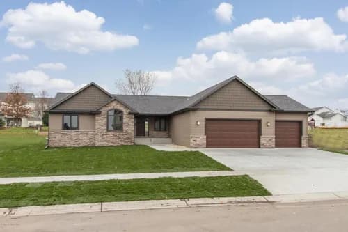 Hoyer Construction LLC - Photo 4