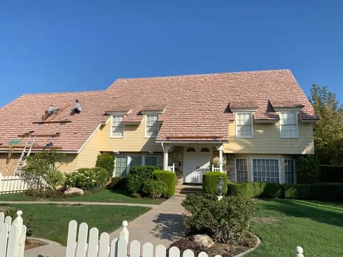 Hoyt Roofs - Photo 4