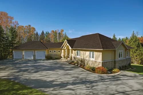 Huey & Sons Roofing - Photo 2