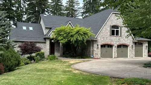 Huey & Sons Roofing - Photo 4