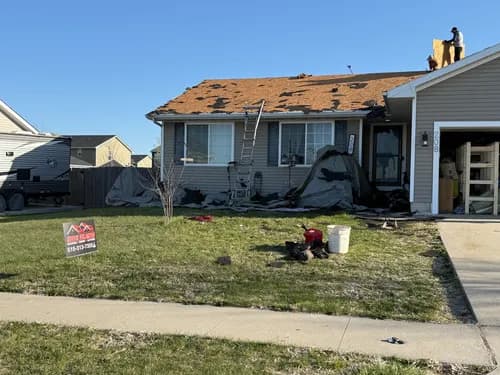 Hutch Unlimited Roofing - Photo 3