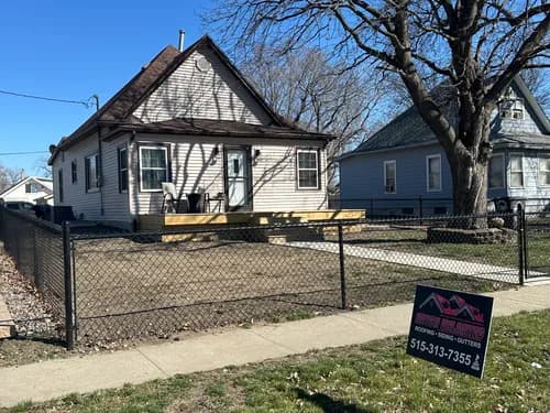 Hutch Unlimited Roofing - Photo 2