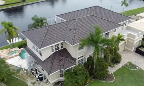 HYTZ ROOFING INC - Photo 3