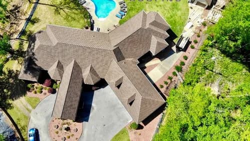 Idea Roofing - Photo 1