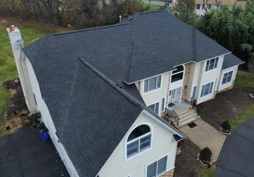 J&M Roofing - Photo 4