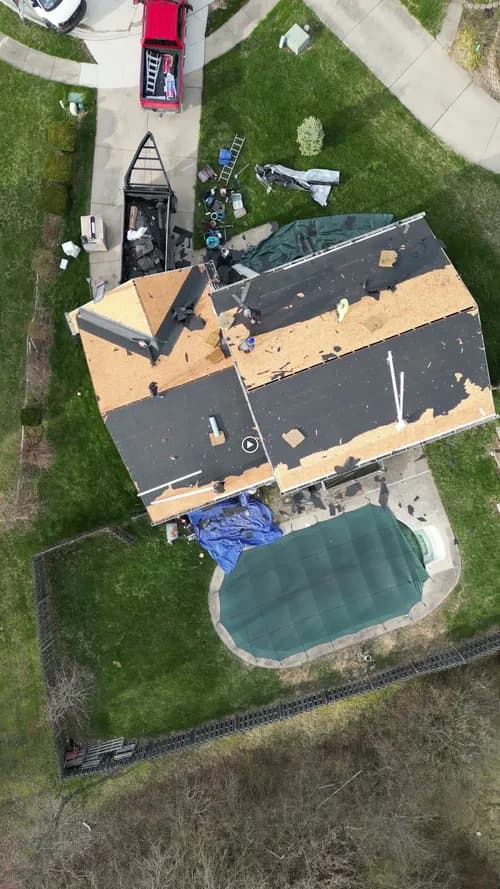 J&U ROOFING LLC - Photo 3