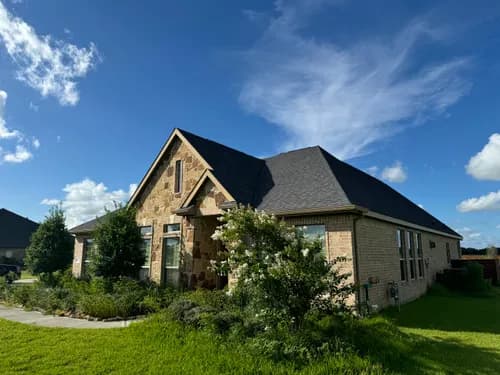 Kalina Roofing & Exteriors - Photo 4