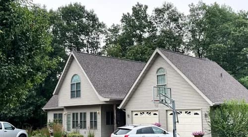 KBC Roofing - Photo 1