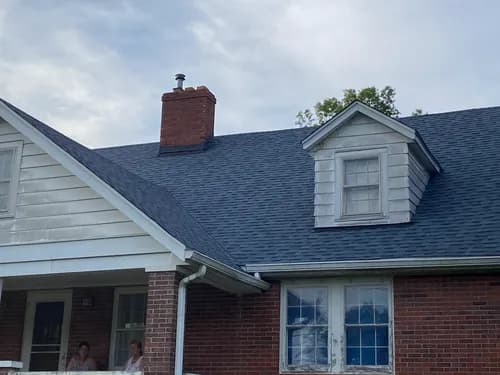 L.M. ROOFING LLC - Photo 4