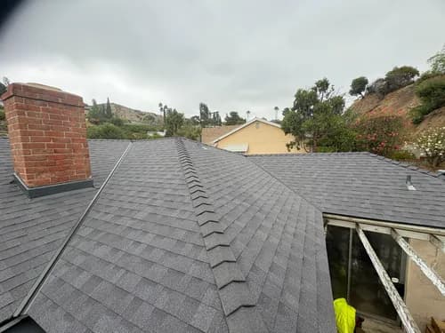 LA Roofing SVC - Photo 2