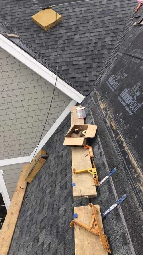 LateNight Roofer - Photo 2