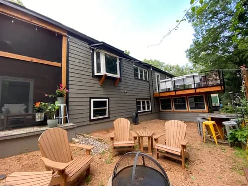 Leon's Roofing & Siding Inc - Photo 1