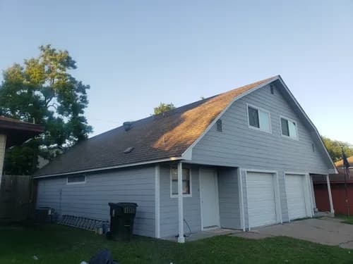 Lopez Roofing - Photo 4