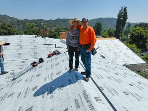 MARIA & OSCAR ROOFING LLC - Photo 5