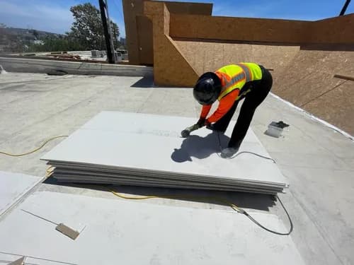 MARIA & OSCAR ROOFING LLC - Photo 3