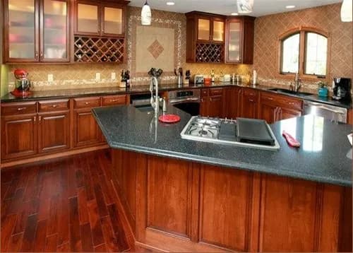 Martin & Sons roofer - Photo 4