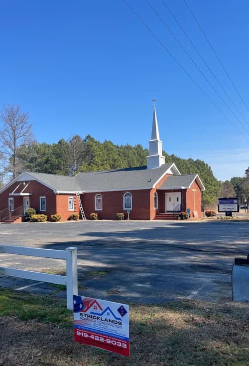 Max Strickland Roofing - Photo 1