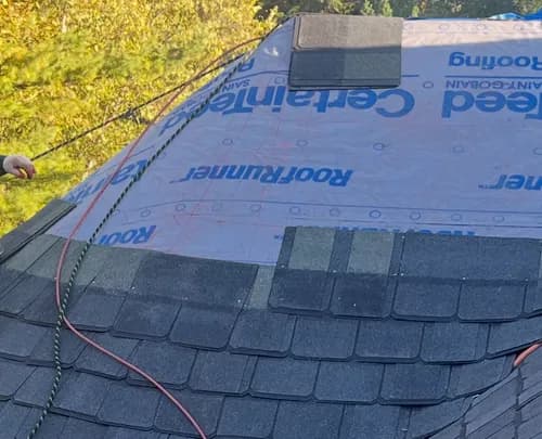 Miguel Roofing - Photo 2