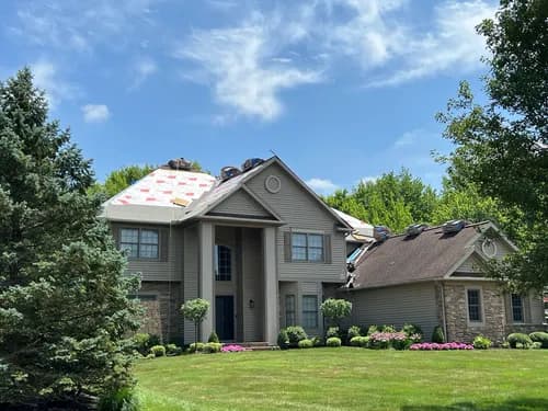 Mills Siding and Roofing - Photo 2