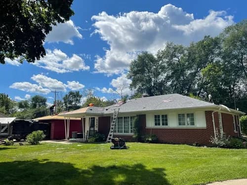 Milwaukee Roofing - Photo 2