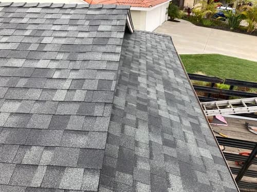 Mo's Professional Roofing - Photo 4
