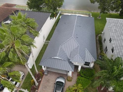Molsbee Roofing - Photo 3