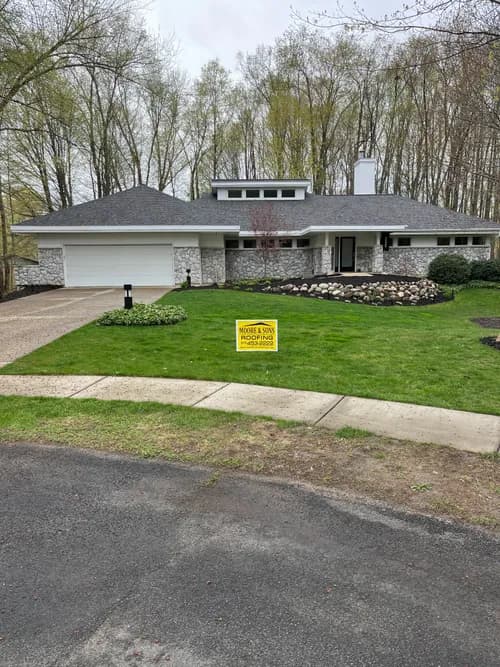 Moore & Sons Roofing - Photo 3