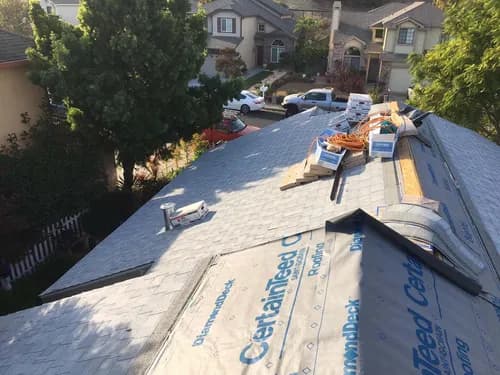 Navo Roofer & Gutters