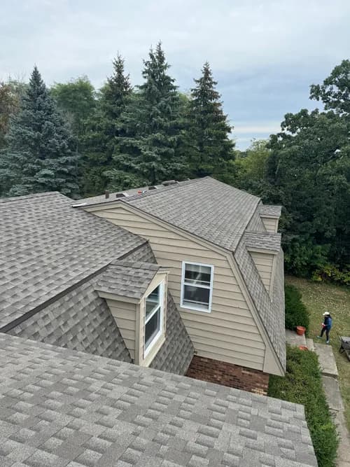 New Age Roofs Inc. - Photo 3