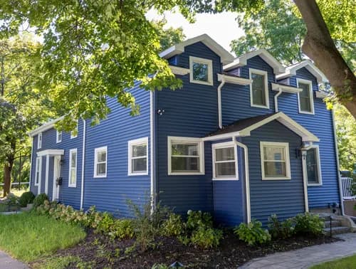 Oaks Roofing & Siding