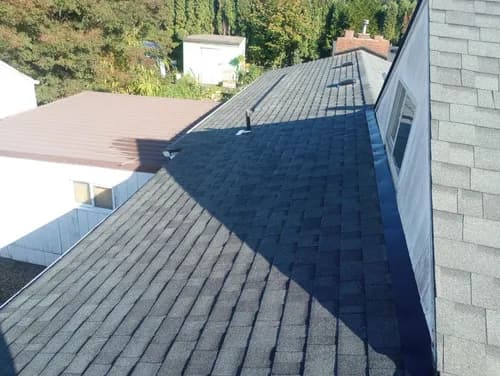 Oregon Roofers Inc - Photo 1