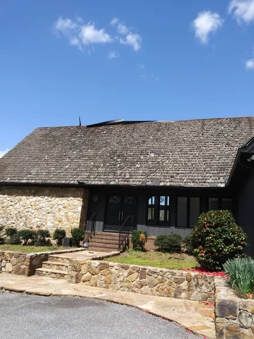 Oxendine & Son Roofing Co - Photo 2