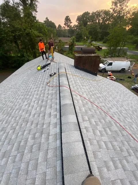 Paradise Roofing LLC