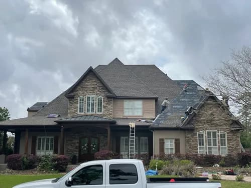 Pelican Roofing - Photo 4