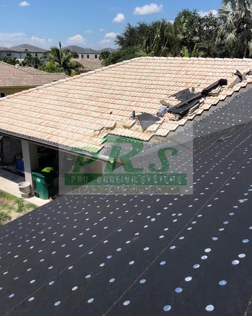 Pro-Roofing Systems LLC - Photo 4