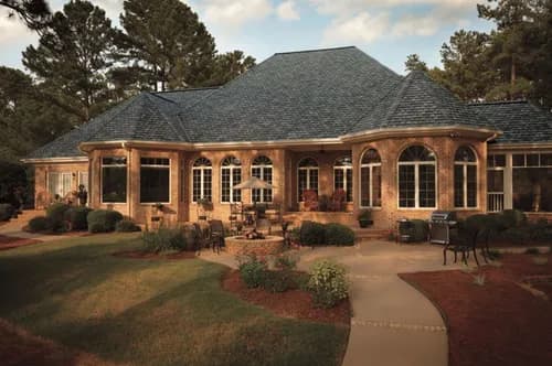 Quality Roofing and Contracting - Photo 2