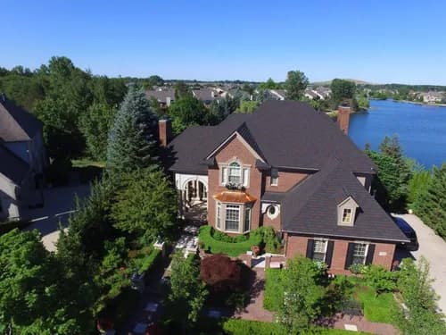 Rapid Roofing - Photo 2