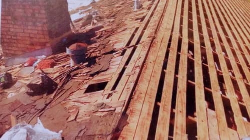 REBOLLOSO ROOFING AND REMODELING - Photo 4